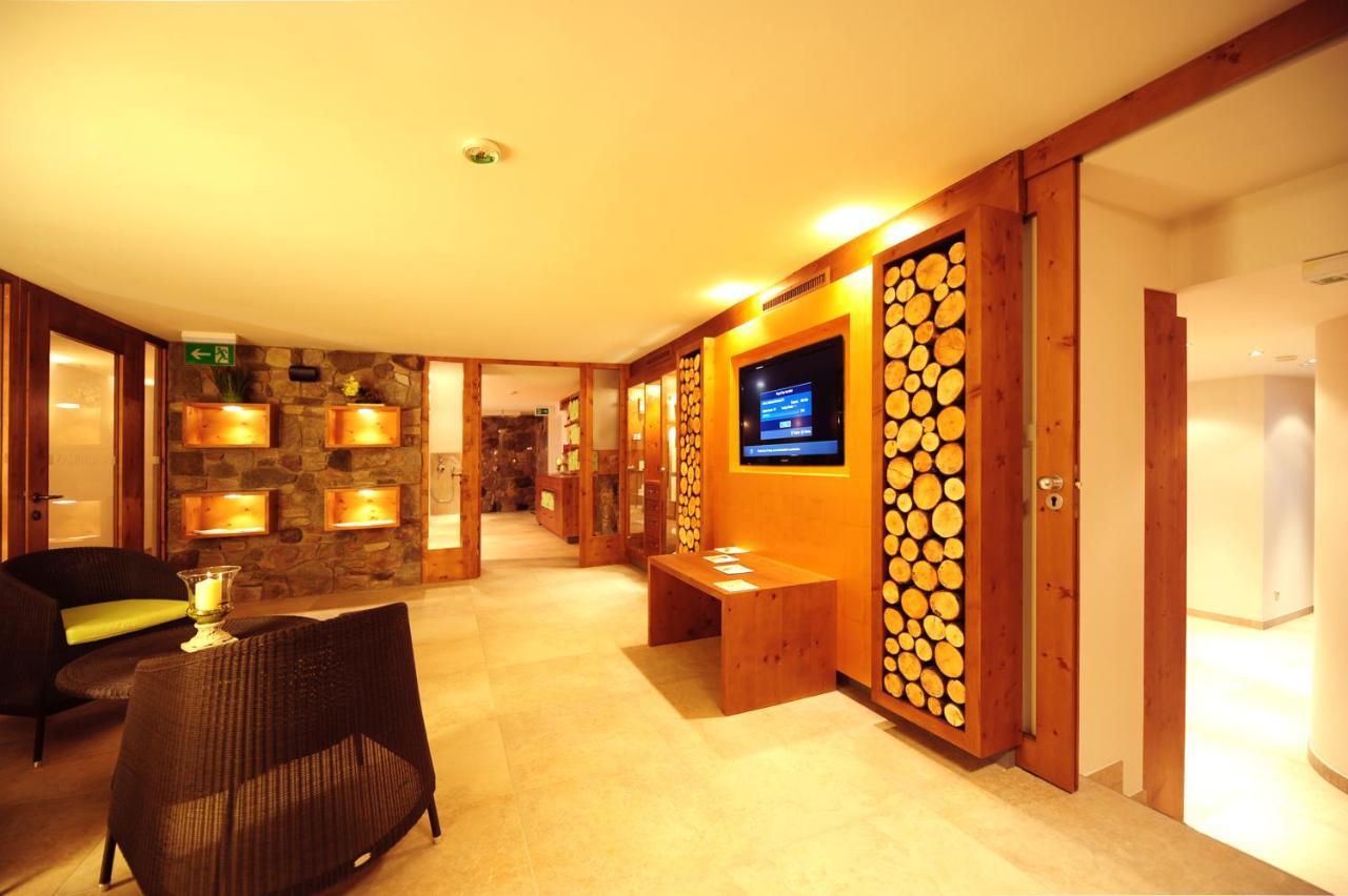 Hotel Max 瑟弗浩斯 外观 照片