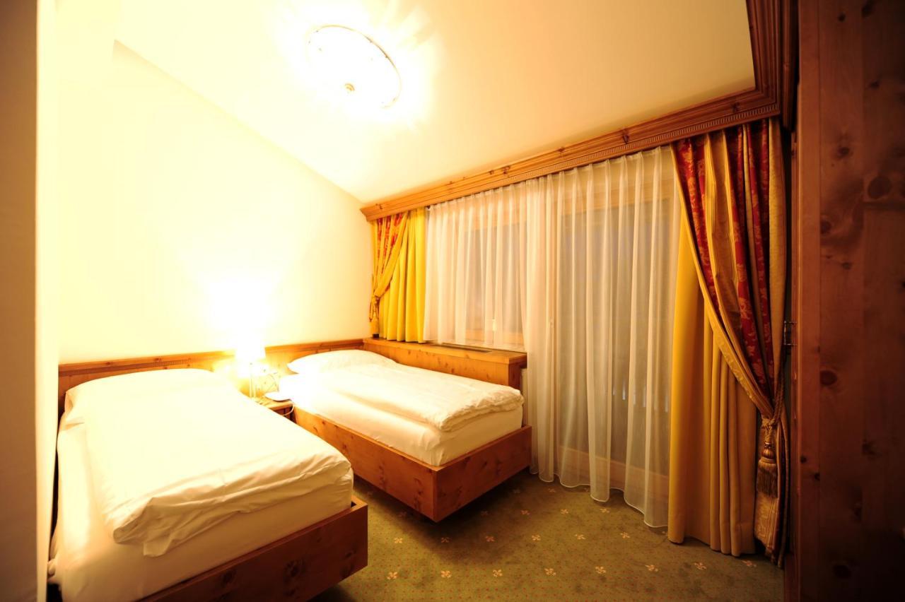 Hotel Max 瑟弗浩斯 外观 照片