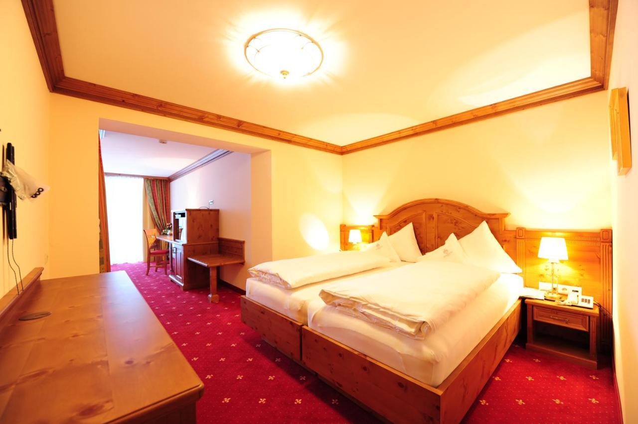 Hotel Max 瑟弗浩斯 外观 照片