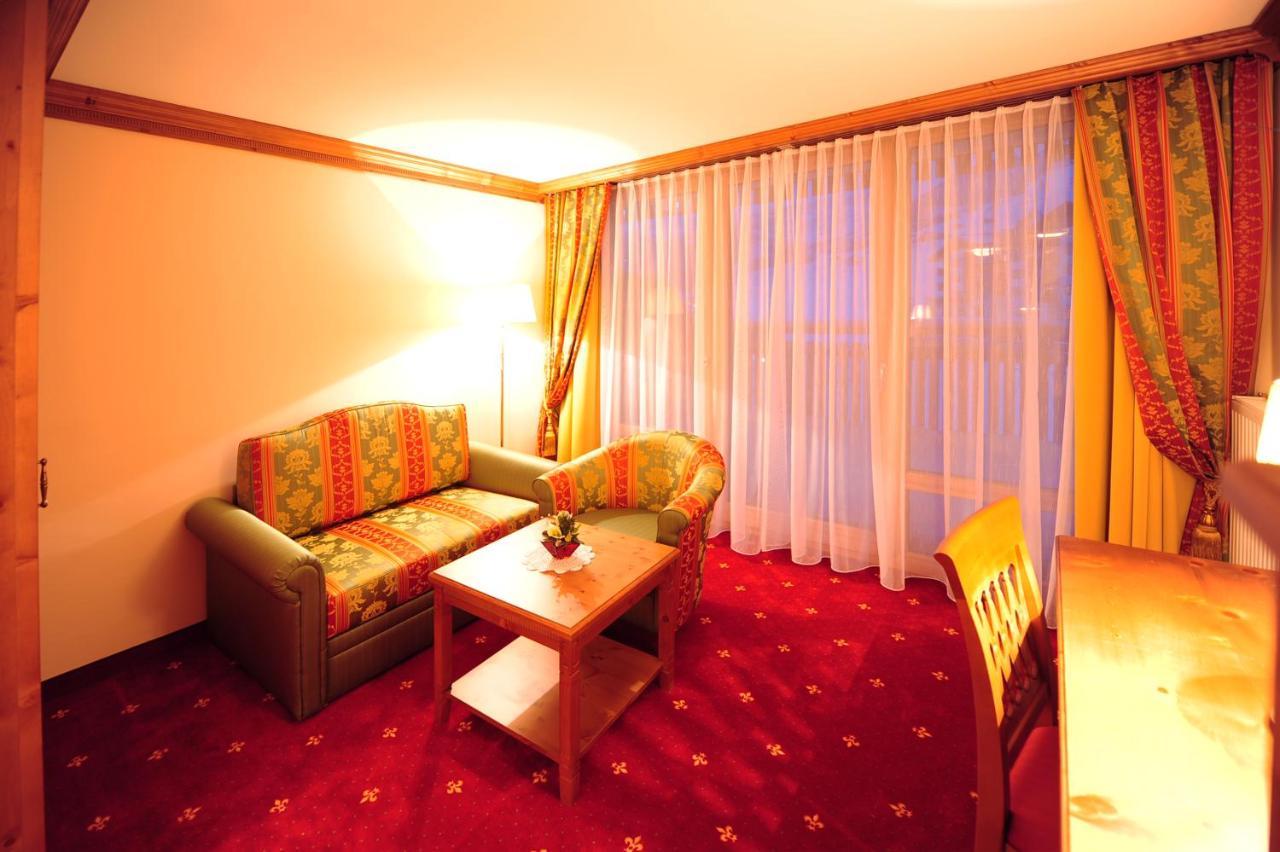 Hotel Max 瑟弗浩斯 外观 照片